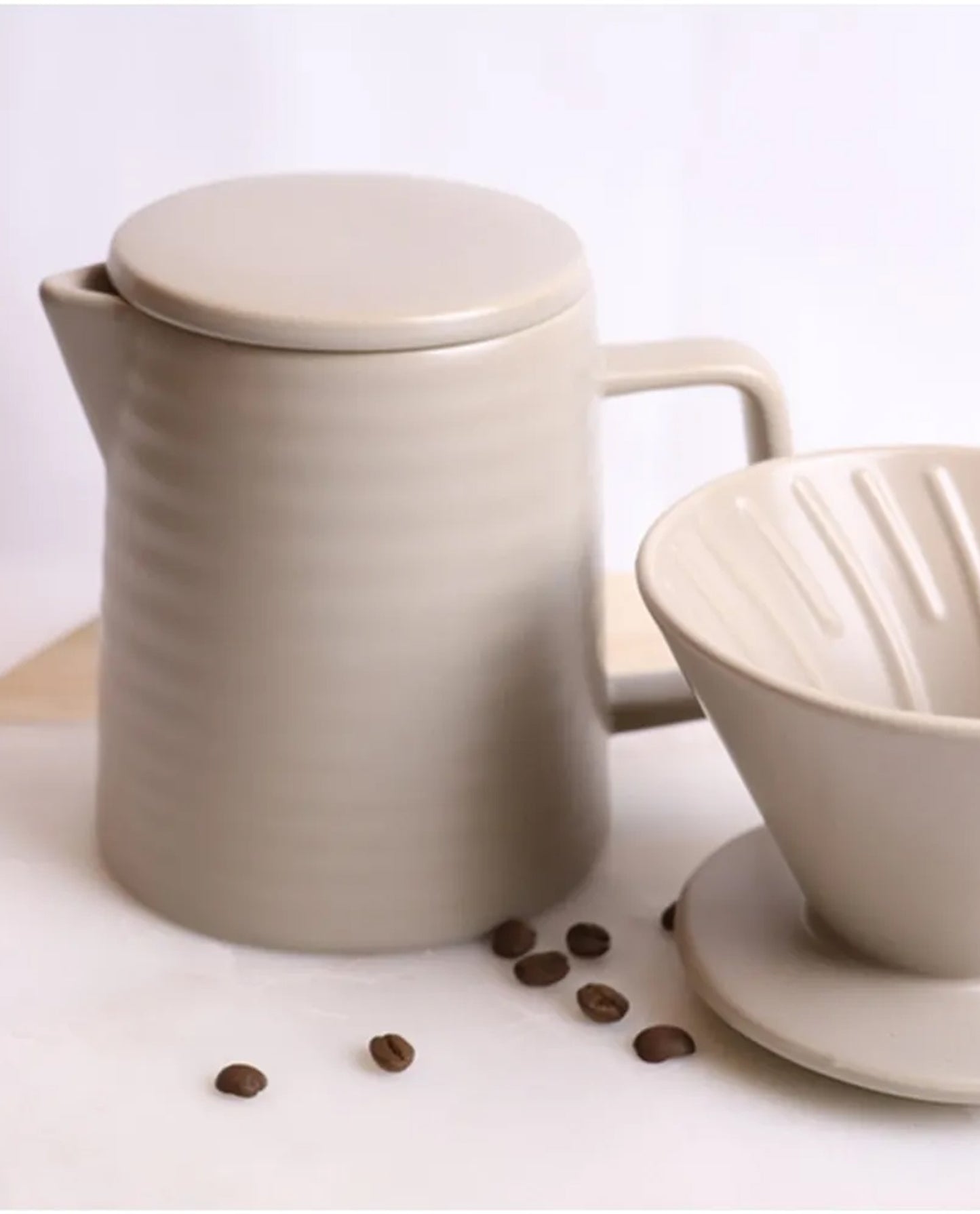 bule com filtro de cerâmica - cinza